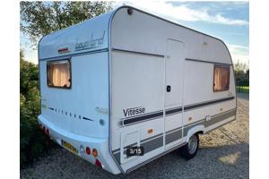 Beyerland Vitesse 400 2 bj 2002 in.nw.st. Enkele Bedden