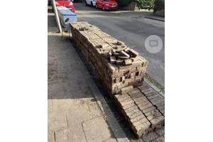 Gratis Waaltjes van beton, staan klaar