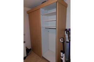 Gratis kledingkast 220 x 180 x 60