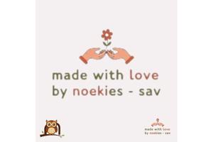 nr 19 noekies Speenkoord Dino grijs beige wit