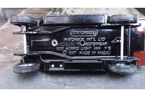 Matchbox Y19 antieke moris cowley