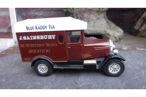 Matchbox Y19 antieke moris cowley