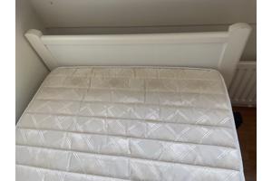 1 persoons bed, elektrische bodem en matras