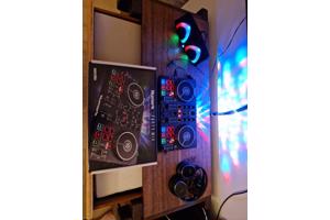 Numark Party Mix DJ Controller