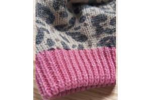 winter baret muts panterprint met roze glitter band