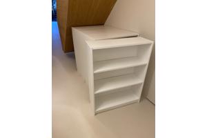 5 lage Billy boekenkasten - in goede staat