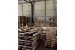 Kapotte Pallets van hout