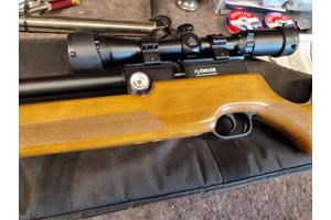 Air Venturi Avenger wood .22
