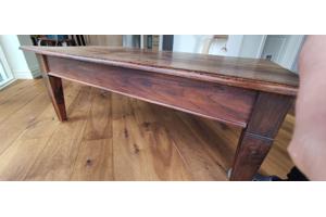 Koloniaal houten salontafel
