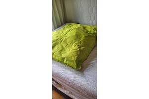 Rood en/of groen zitkussen