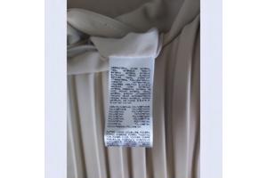 beige schoudertas met brede schouderband