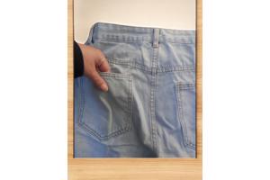 wijde jeans driekwart lang met omslagpijp lichtblauw 32 M/L