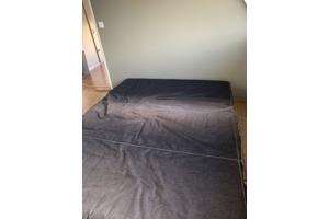 Hippe slaapbank van spijkerstof