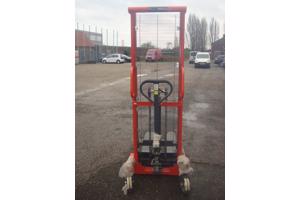 Stapelaar/ Handstapelaar / Palletstapelaar / Stapelaar