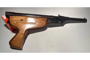 KOMA pistool niet compleet.