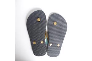 Teenslipper zwart goud met strass steentjes 31