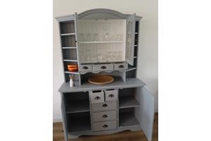 Leuke servieskast