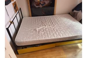 Bed met matras 140x 200