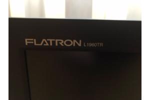 Monitor LG Flatron L1960TR met voeding Adapter goede staat