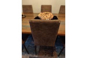 Eethoek tafel+6 gratis stoelen