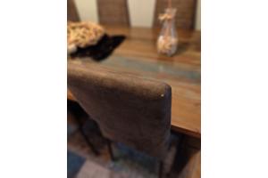 Eethoek tafel+6 gratis stoelen