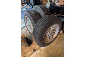 zeer goede velgen met banden