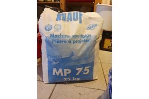 Spuitgips , poederlijm en stuc primer