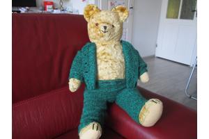 Antieke Beer 70 jaar oud.