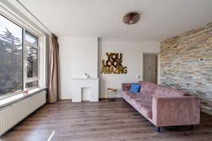Gratis oud roze rib bank - zsm op te halen op 2e etage