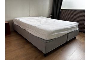 Gratis boxspring 160x200