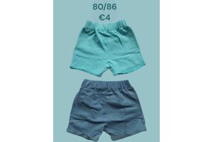 2x Little love meisjes korte broek 12-18 mnd / 80/86