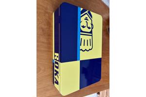 Blik Roka groot blik rechthoekig blauw geel bakker