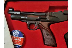 Webley Typhoon 5.5 MM in verzamel box zeer compleet