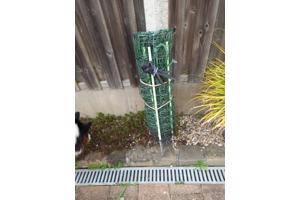 Te koop Afrastering 25 meter lang 65 cm hoog