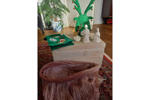 Kerstspullen (stal, lichtjes, beelden)