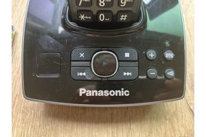 Twee geschakelde dect telefoons