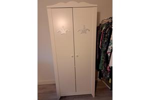 Witte kinder kledingkast