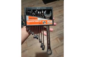 Combination spanner set