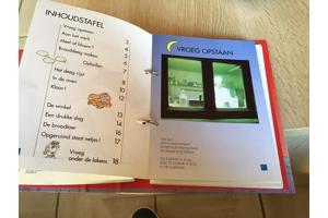 8 Prachtige Kinderboeken m. grondige tekst en uitleg & foto