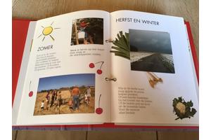 8 Prachtige Kinderboeken m. grondige tekst en uitleg & foto