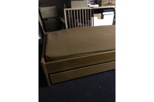 1-persoons bed, grenen