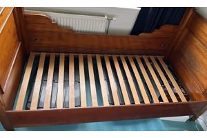 Charmant vintage kinderbed