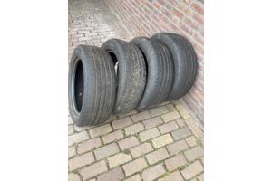 Vier banden 225/55/17 van Mercedes Vito