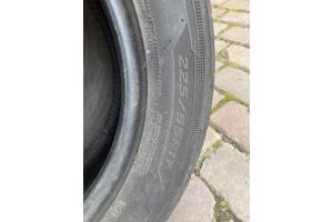 Vier banden 225/55/17 van Mercedes Vito