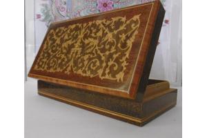 Antiek en Curiosa uit Azie