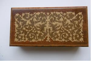 Antiek en Curiosa uit Azie