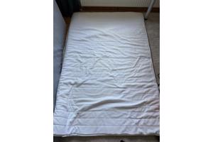 Matras en topper 140x200 (IKEA)