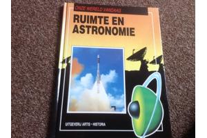 Boeken ; Onze Wereld Vandaag ; 16 Prachtige boeken, leerzaam