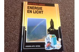 Boeken ; Onze Wereld Vandaag ; 16 Prachtige boeken, leerzaam