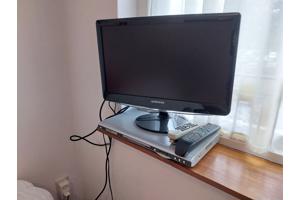 TVmonitor en CD/DVDspeler